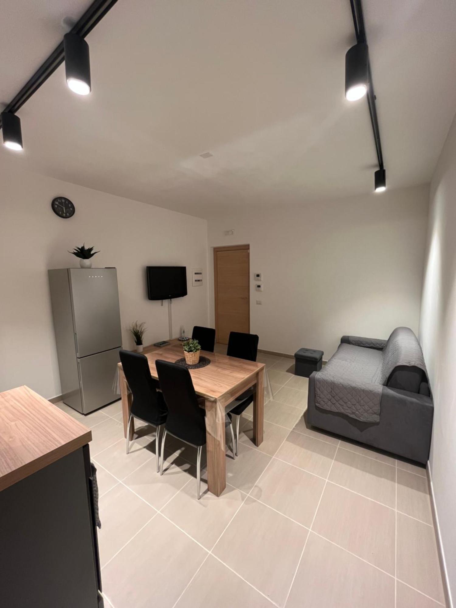 Santa Chiara Appartement LʼAquila Buitenkant foto