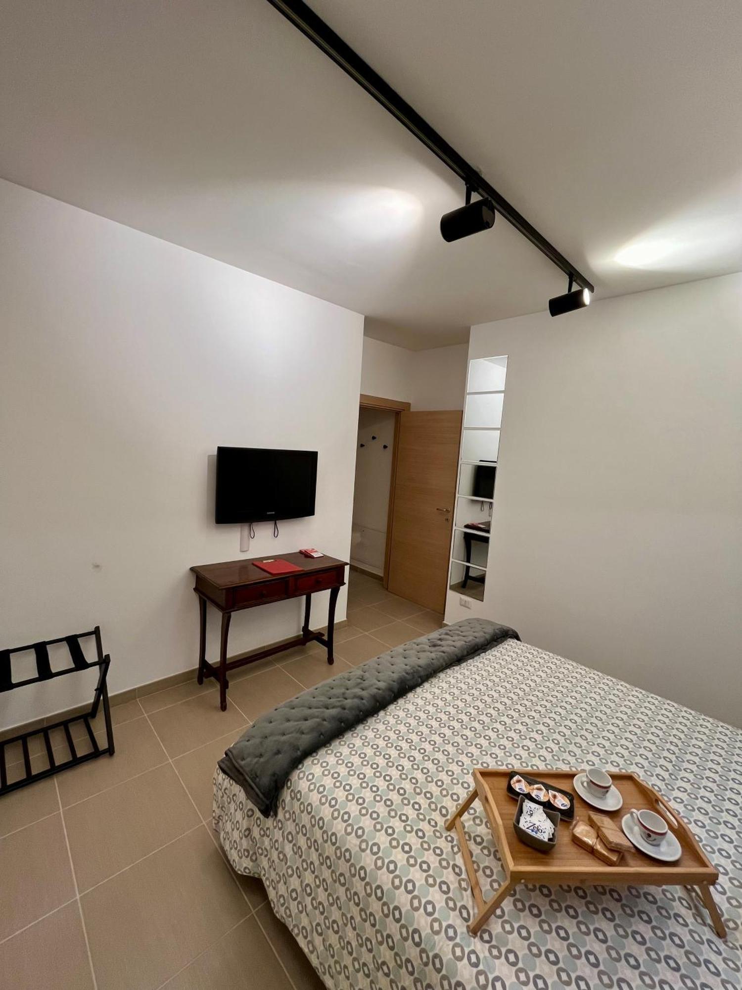 Santa Chiara Appartement LʼAquila Buitenkant foto
